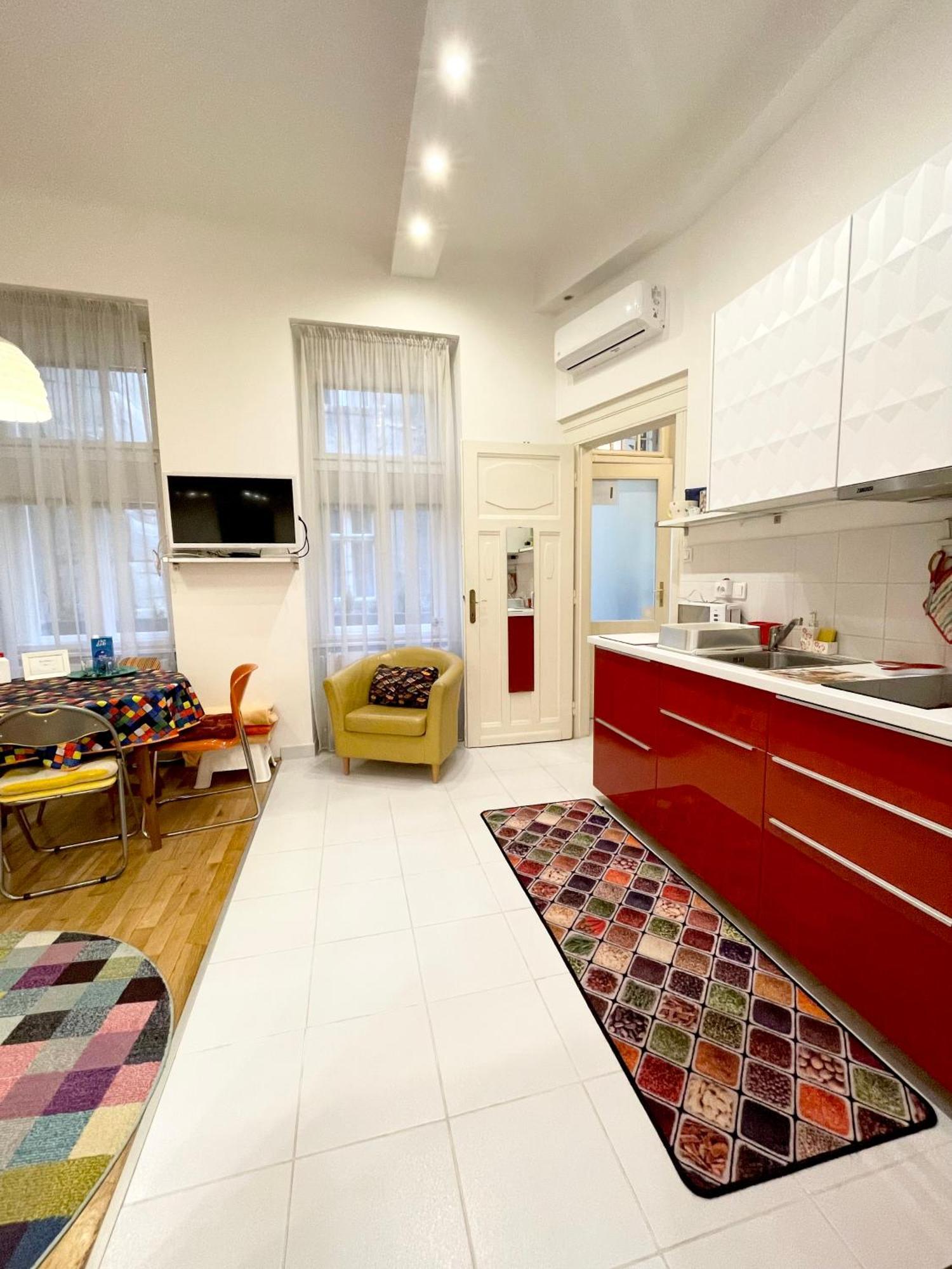 Rainbow Pearl Apartment At St Stephen' S Basilica Budapeşte Dış mekan fotoğraf