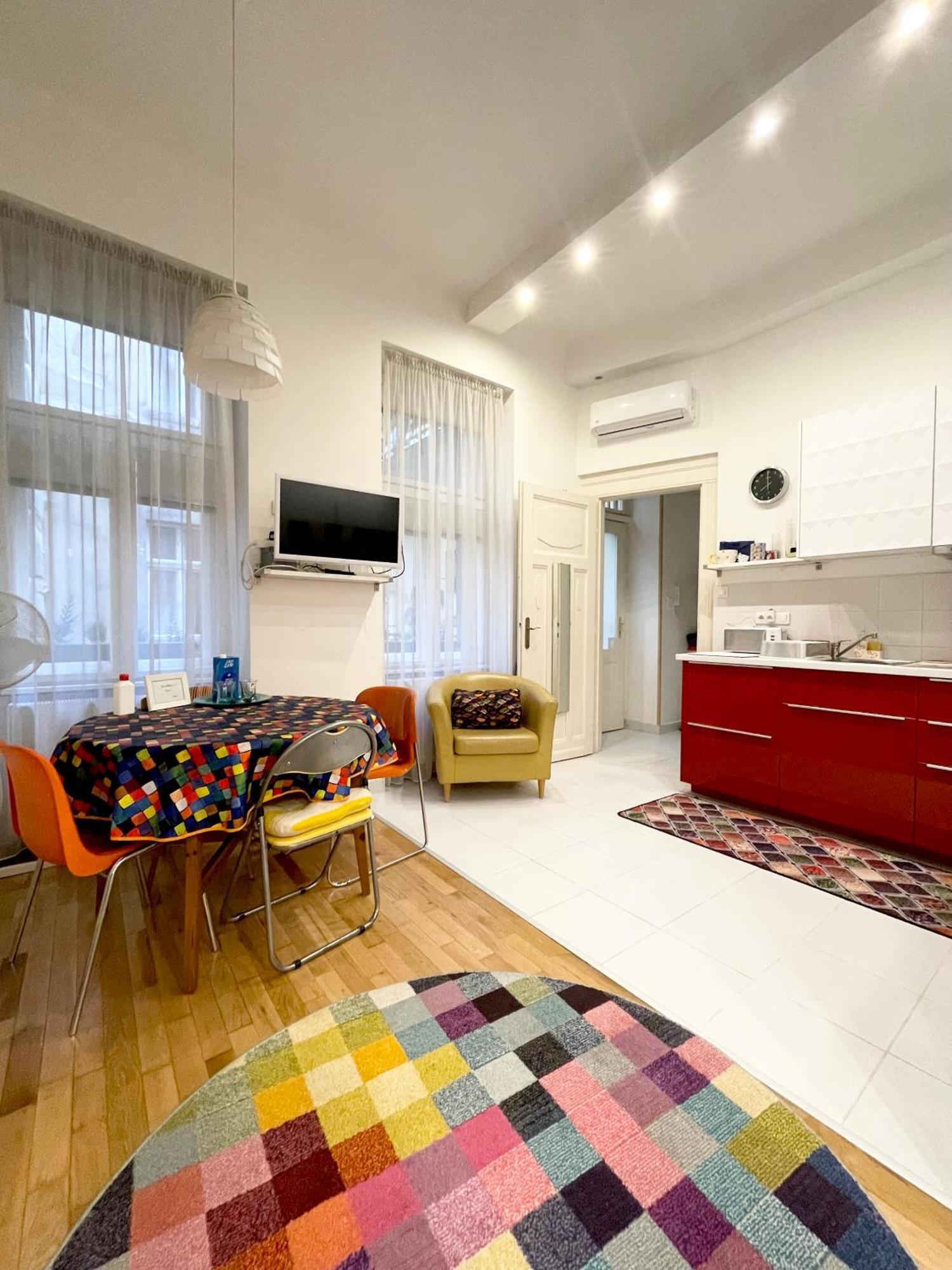 Rainbow Pearl Apartment At St Stephen' S Basilica Budapeşte Dış mekan fotoğraf
