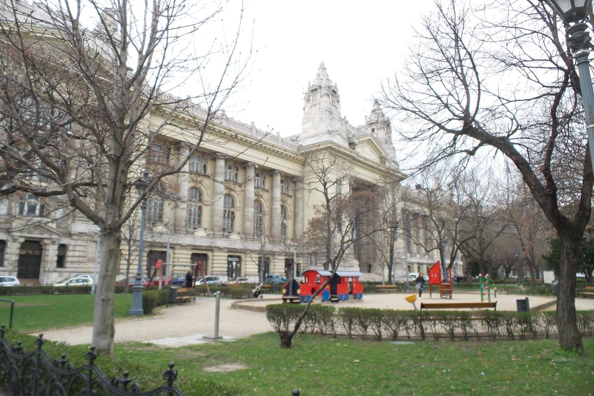 Rainbow Pearl Apartment At St Stephen' S Basilica Budapeşte Dış mekan fotoğraf
