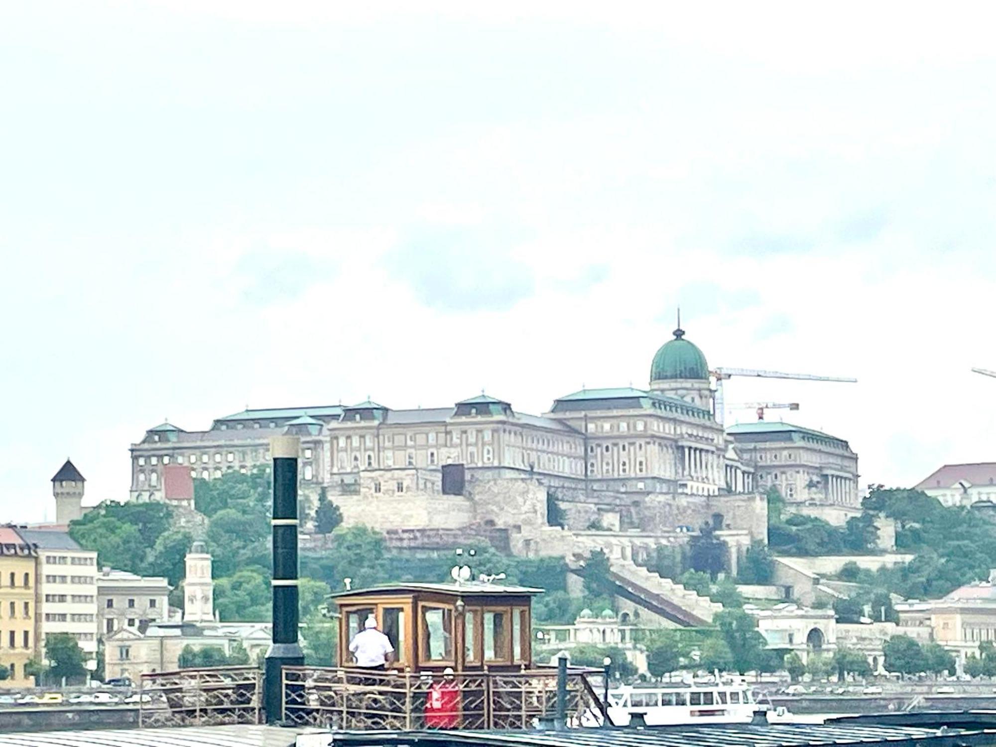 Rainbow Pearl Apartment At St Stephen' S Basilica Budapeşte Dış mekan fotoğraf